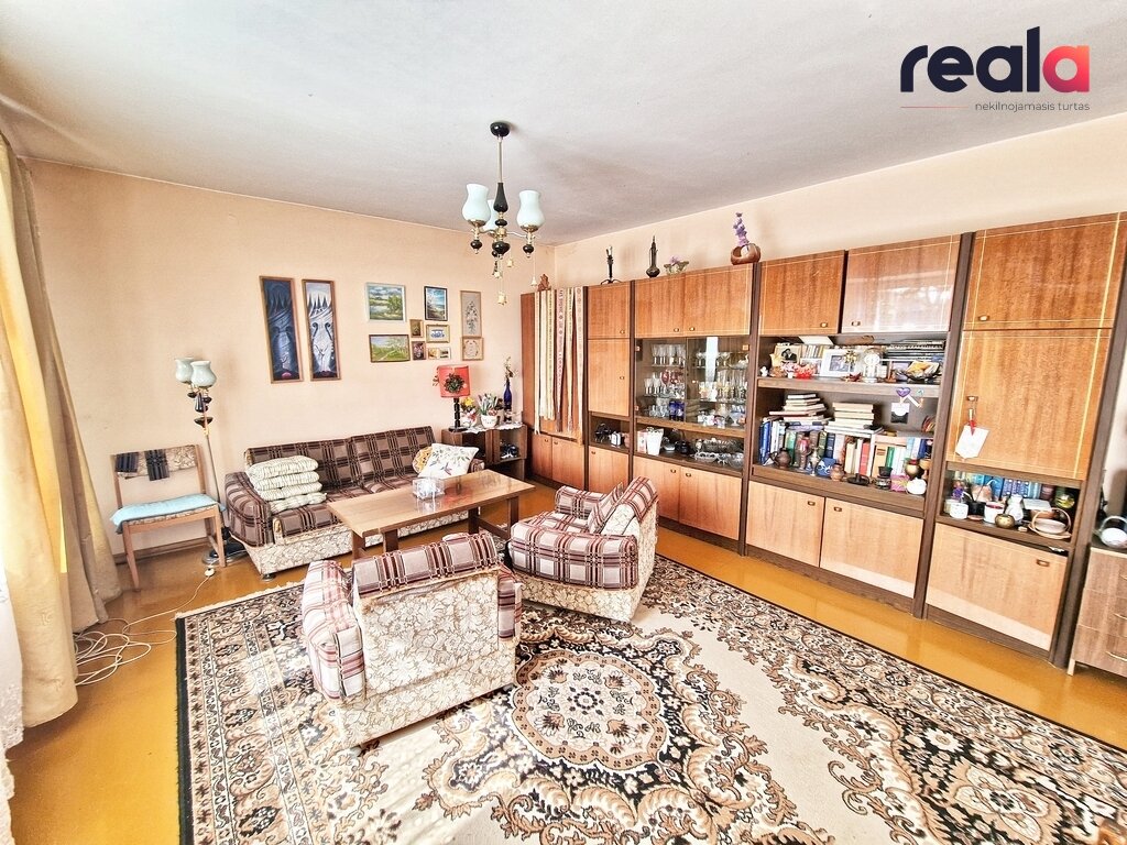 House Joniškio rajono sav., Joniškyje, Malūno g. – image 3