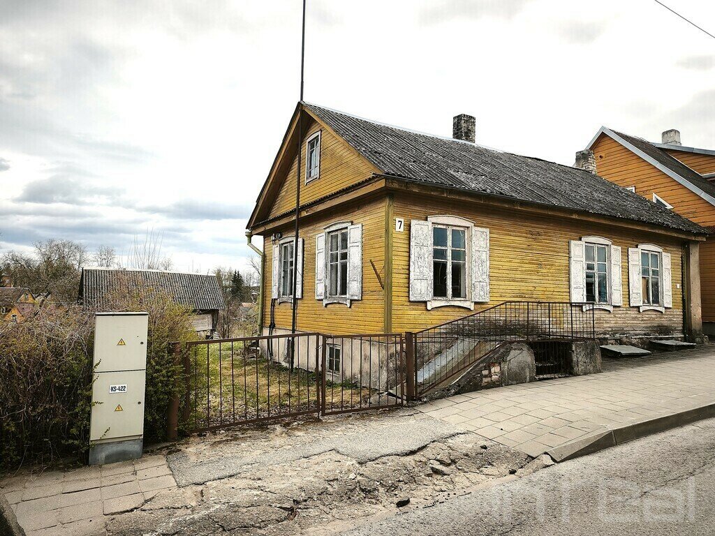 House Utenos rajono sav., Utenoje, Kęstučio g. – image 4