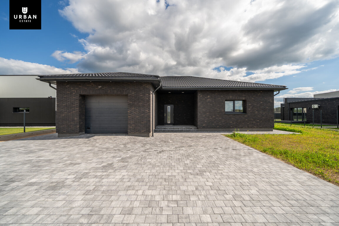 House Vilniaus rajono sav., Pagiriuose, Kalno g. – image 3