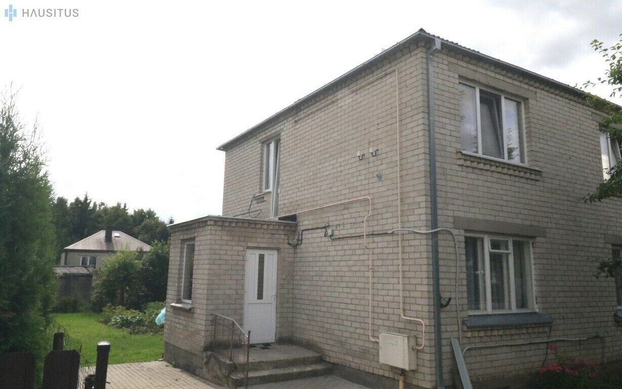 Part of house Anykščių rajono sav., Anykščiuose, P. Rimšos g. – image 5