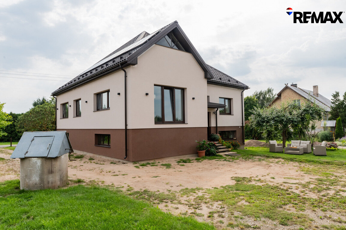 Gyvenamasis namas Šiaulių rajono sav., Lukšiuose – nuotrauka 4
