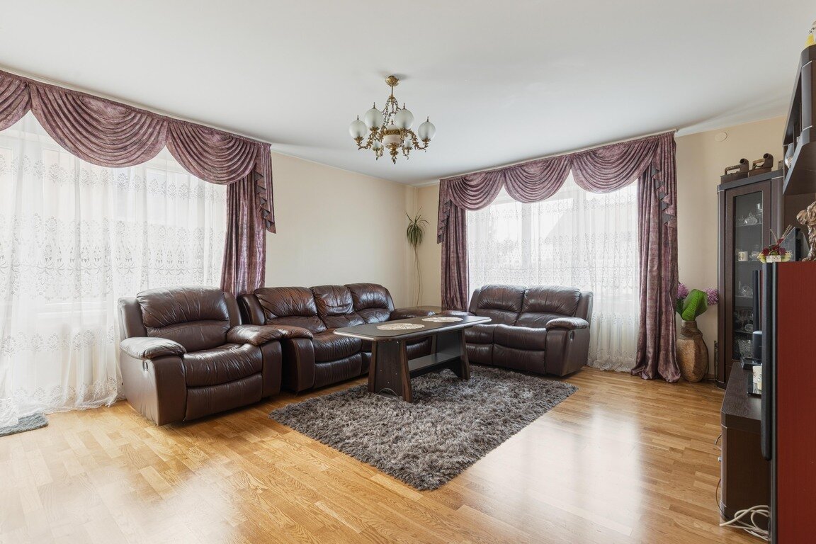 House Vilniuje, Naujoji Vilnia, S. Raštikio g. – image 1