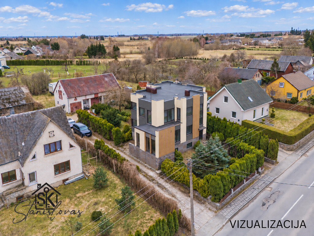 House Šilutės r. sav., Žemaičių Naumiestis, Klaipėdos g. – image 3