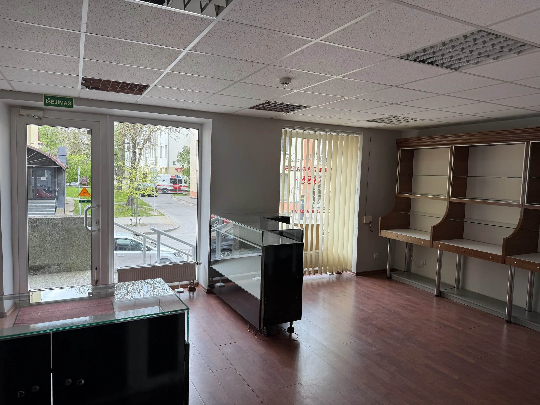 Listing image