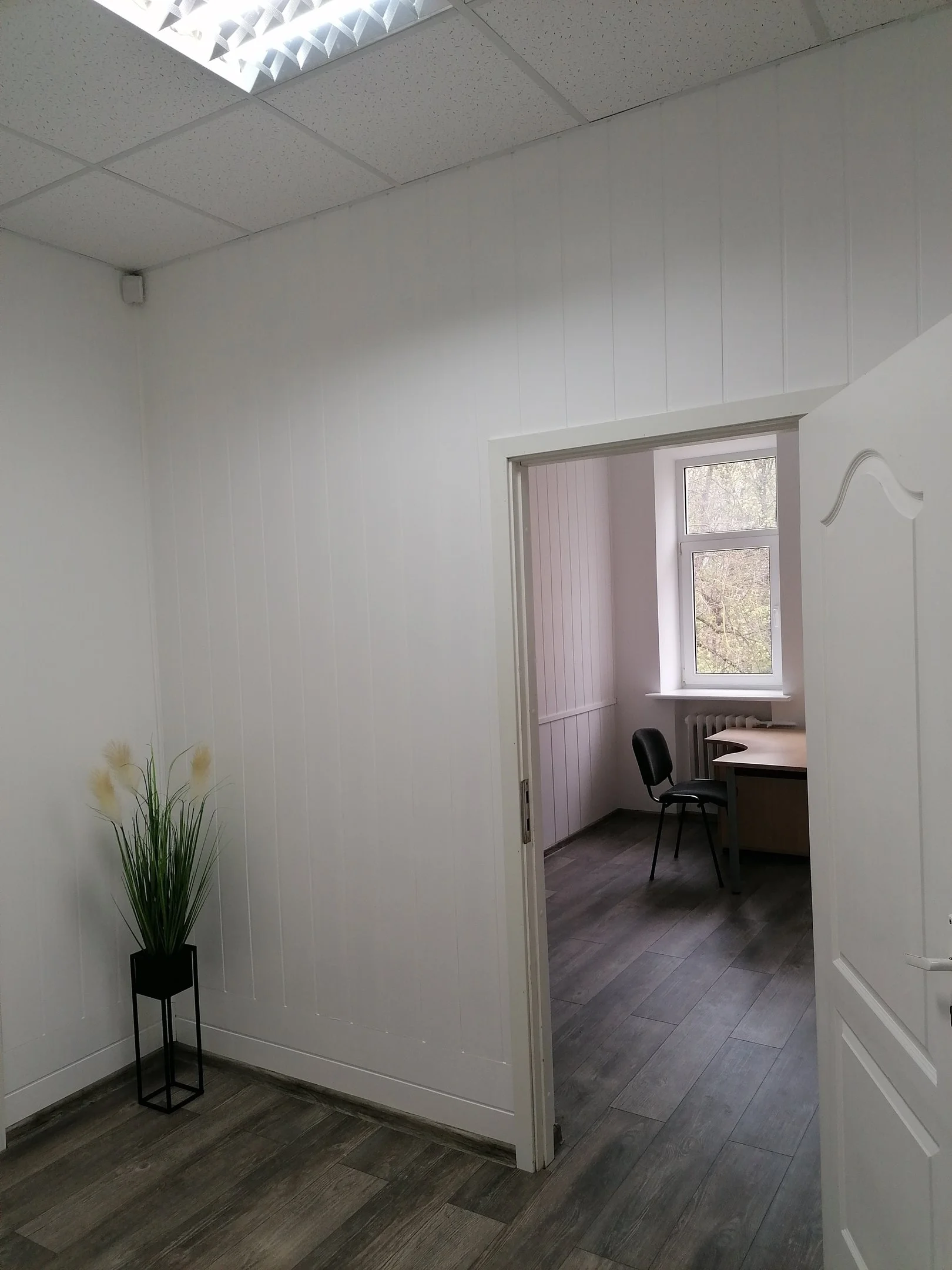 Prekybos/paslaugų / Biurui nuoma Šiauliuose Centre, Aušros al. – nuotrauka 2