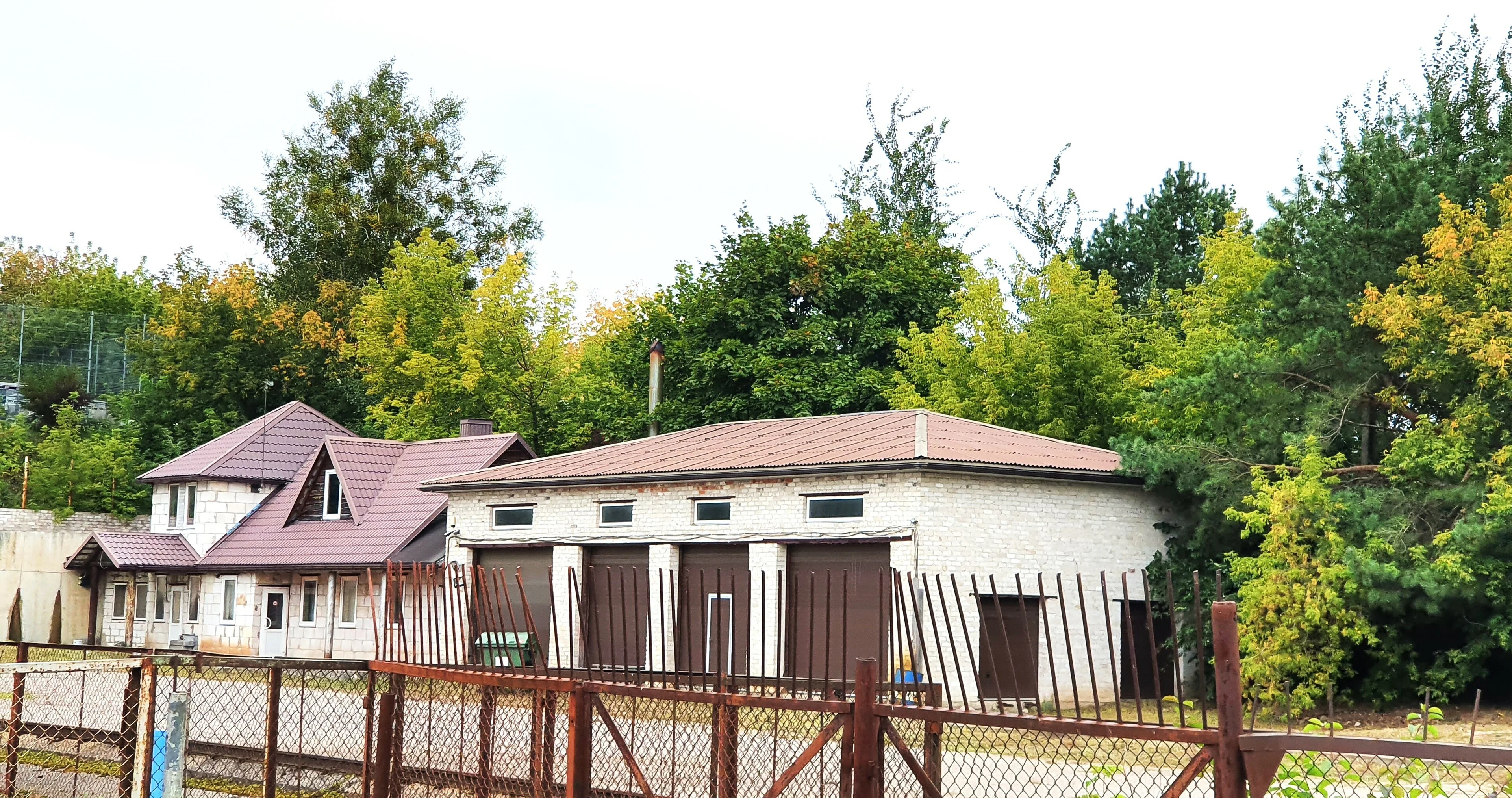 Parduodama Biurui / Sandėliavimo / Prekybos/paslaugų / Gamybos/Sandėliavimo patalpos Alytuje Senamiestyje, Santaikos g.