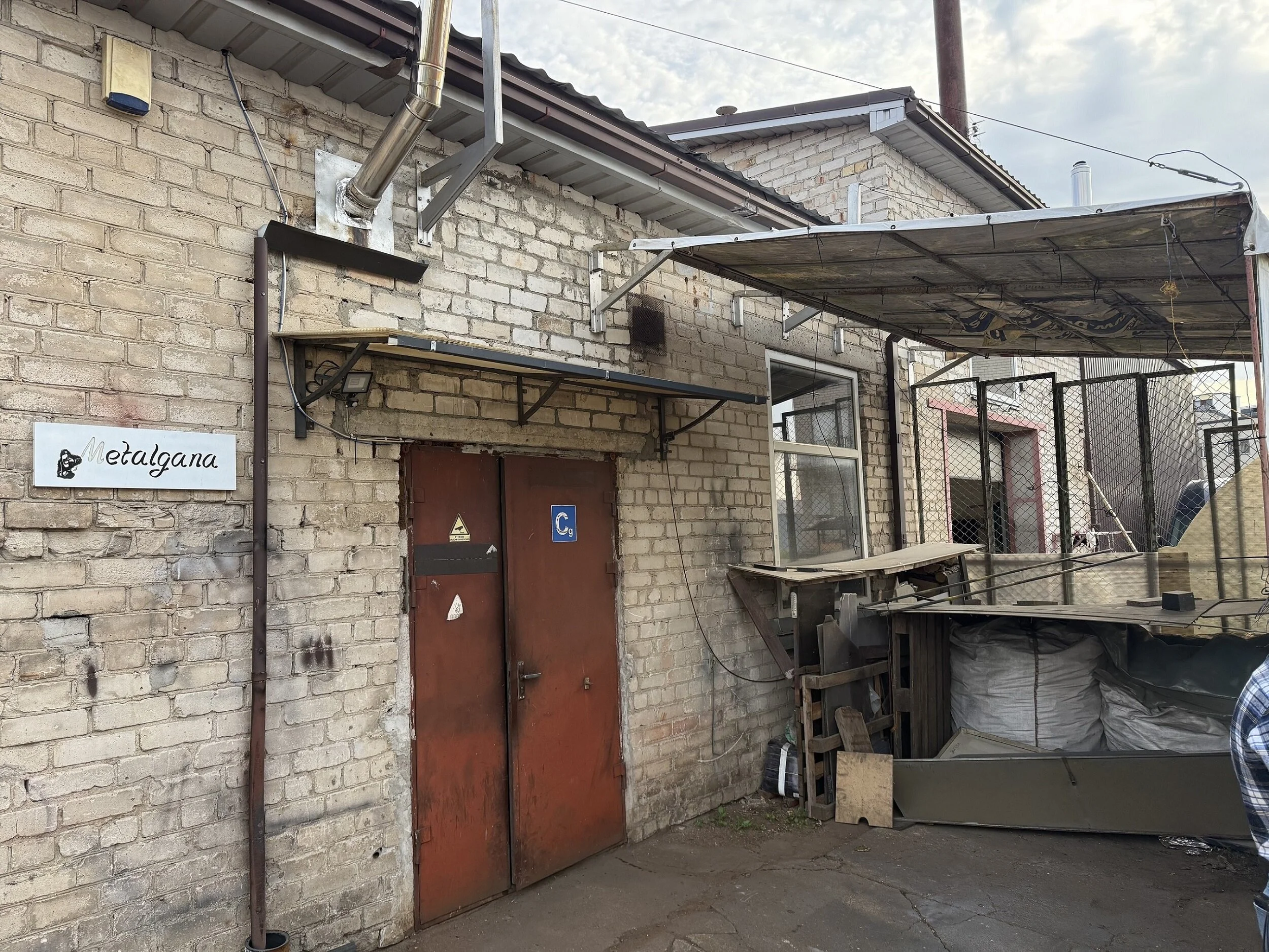 Listing image