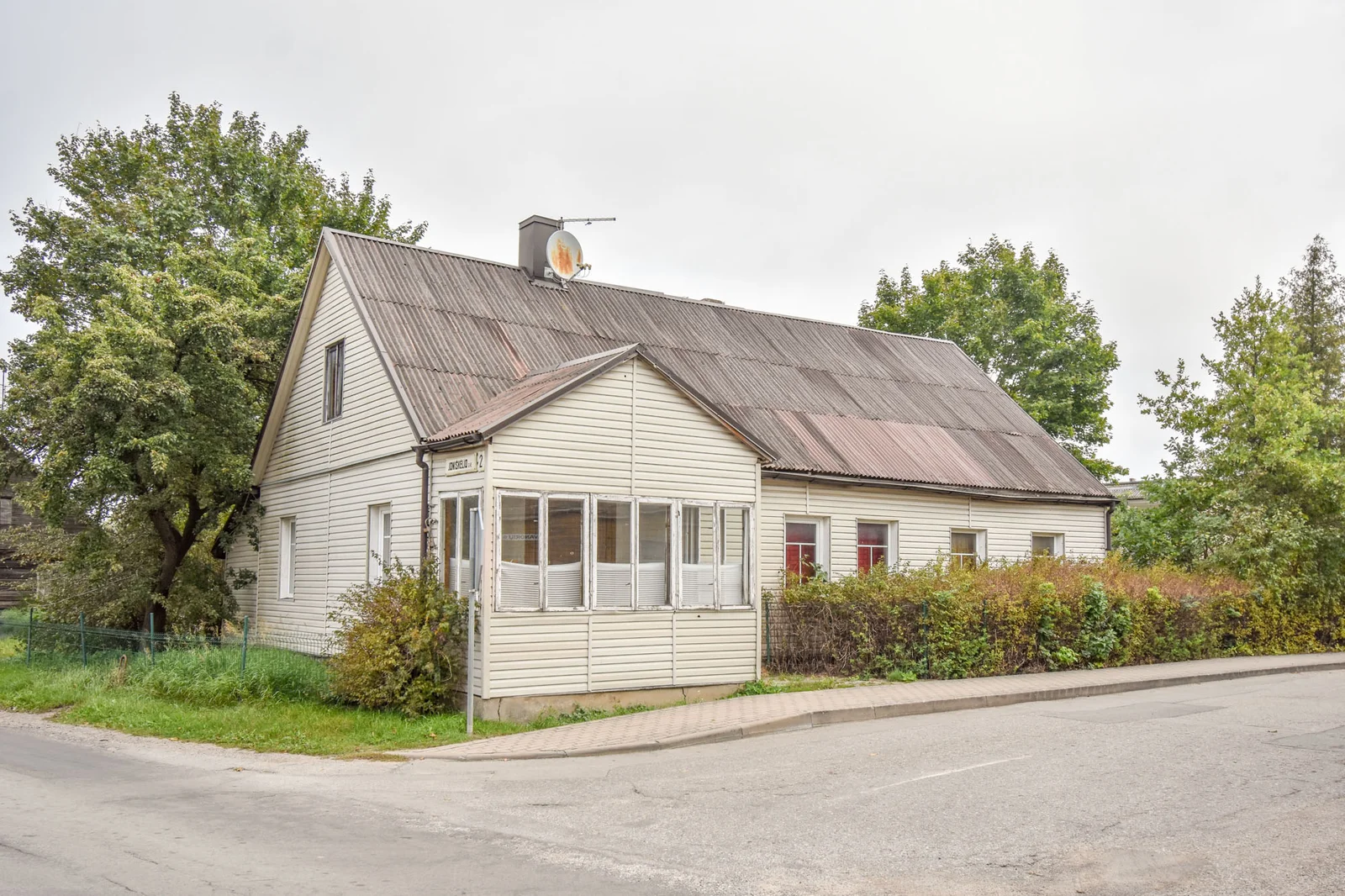 Listing image