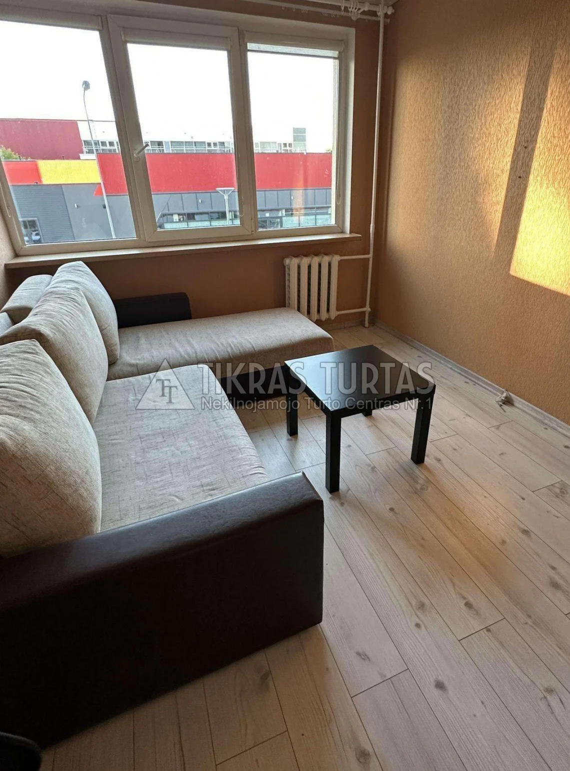 Listing image