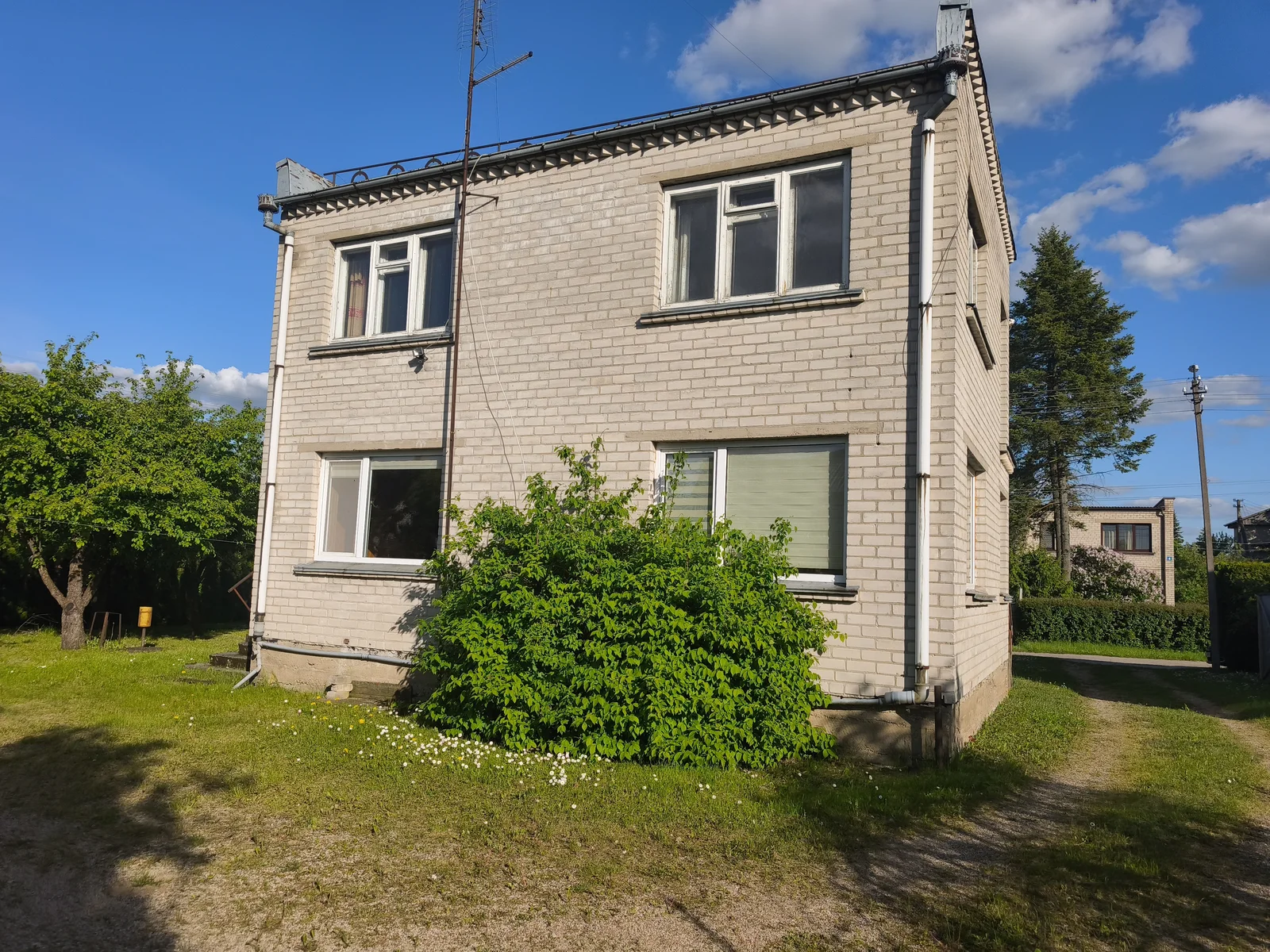 Residential House Anykščių rajono sav., Svėdasuose, Žvejų g. – image 3