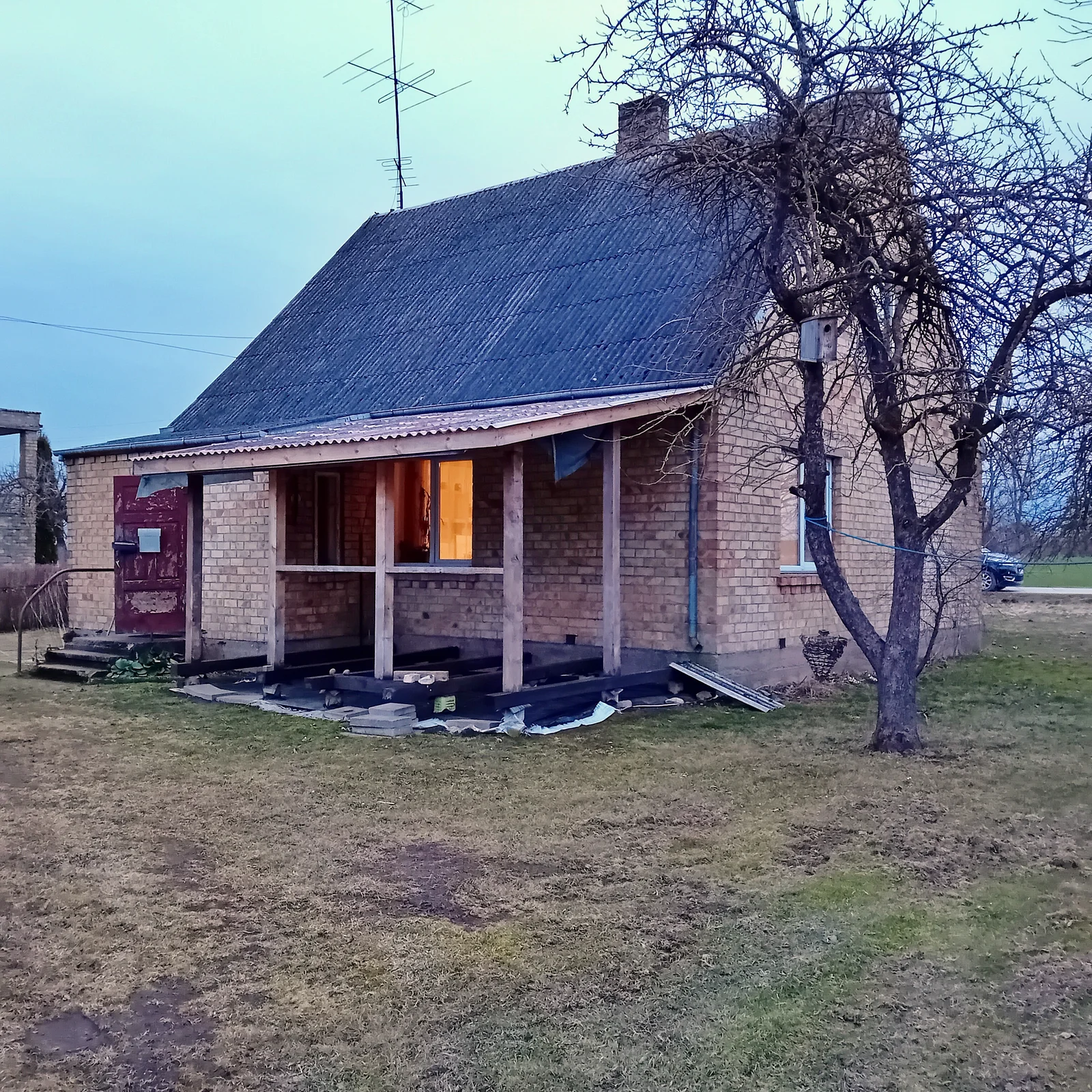 Listing image