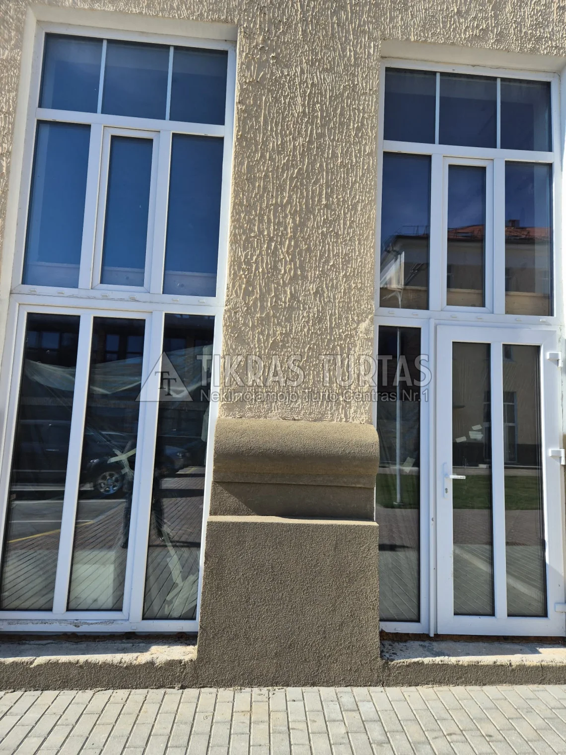 Listing image