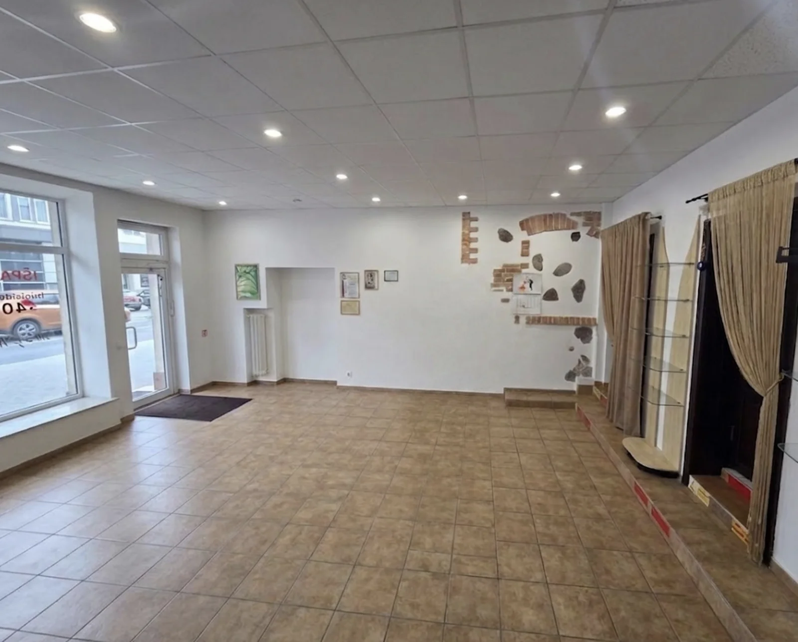 Listing image