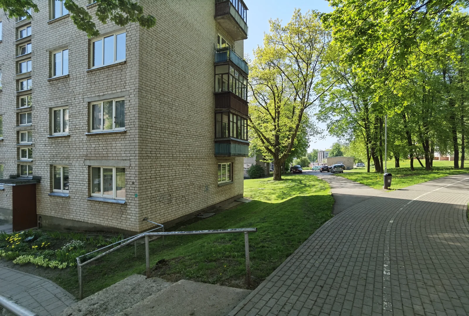 Listing image