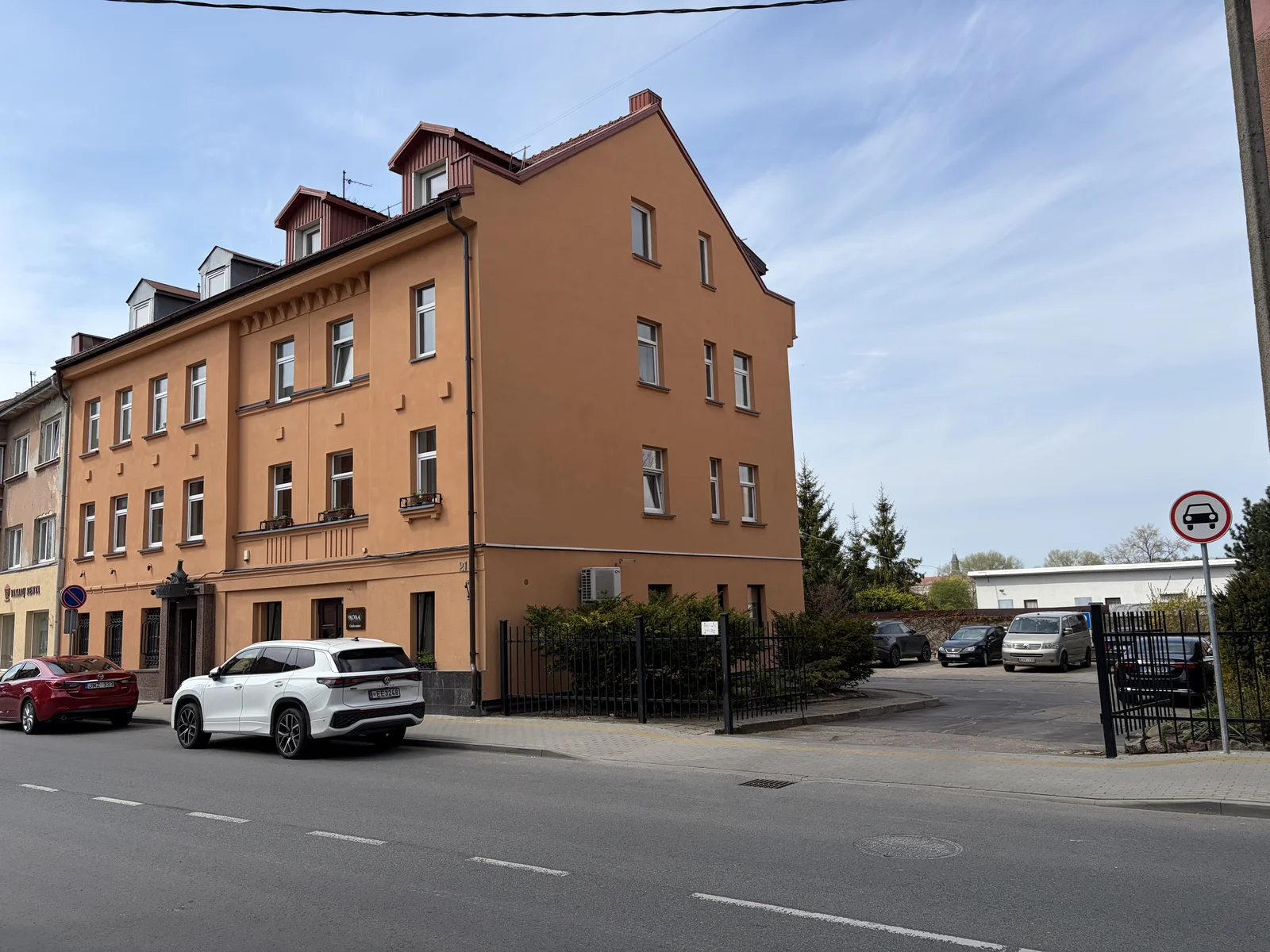 Listing image