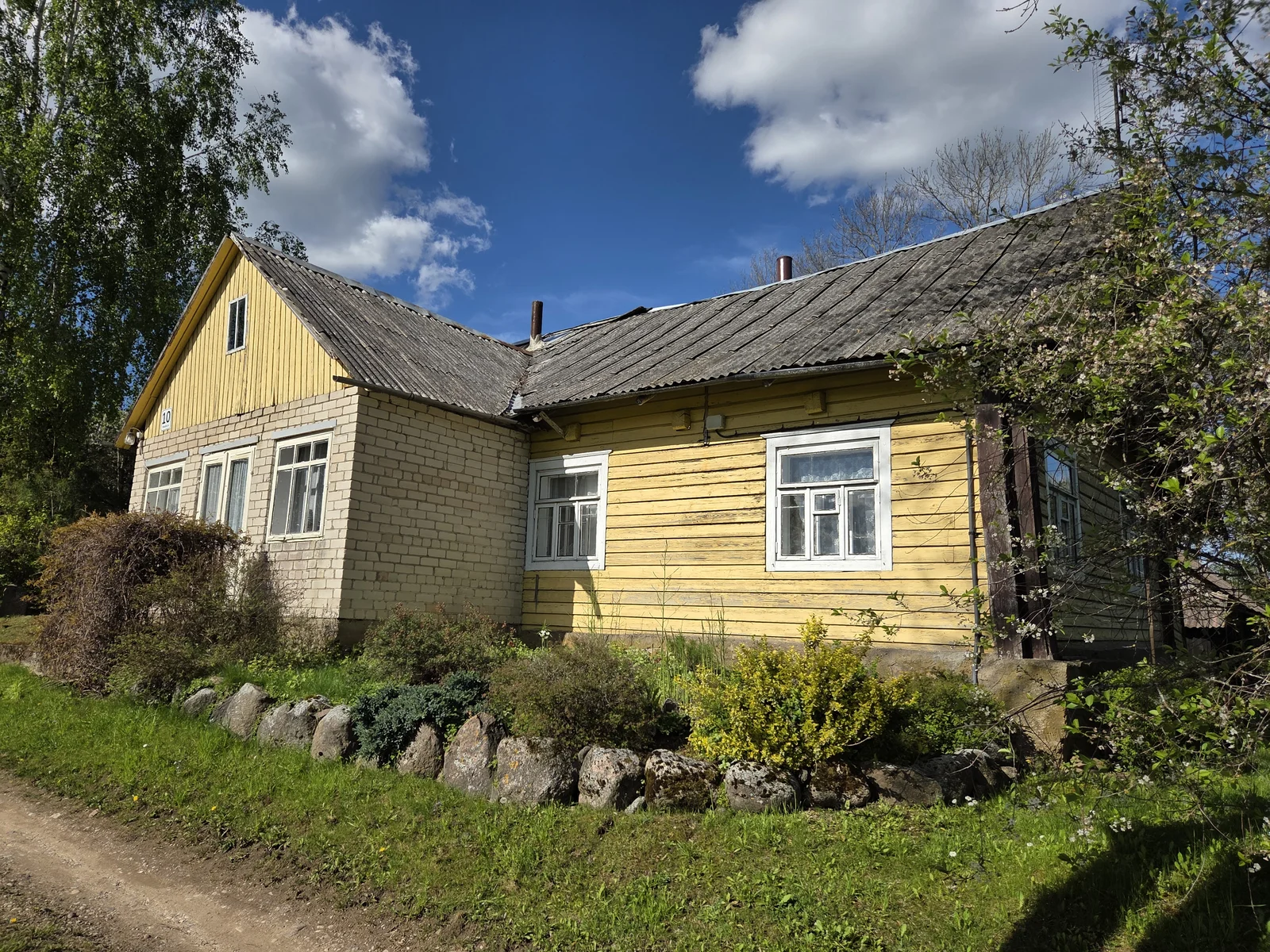 Listing image