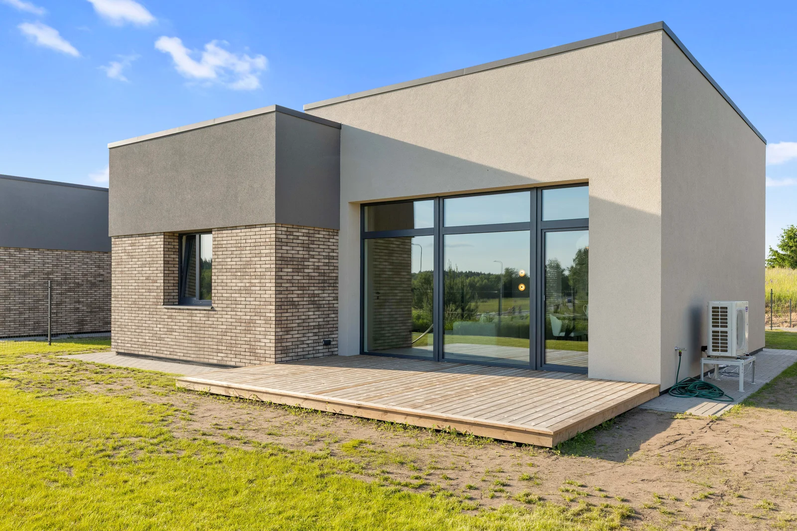 Gyvenamasis namas Vilniaus rajono sav., Lindiniškėse, Liepų g. – nuotrauka 3