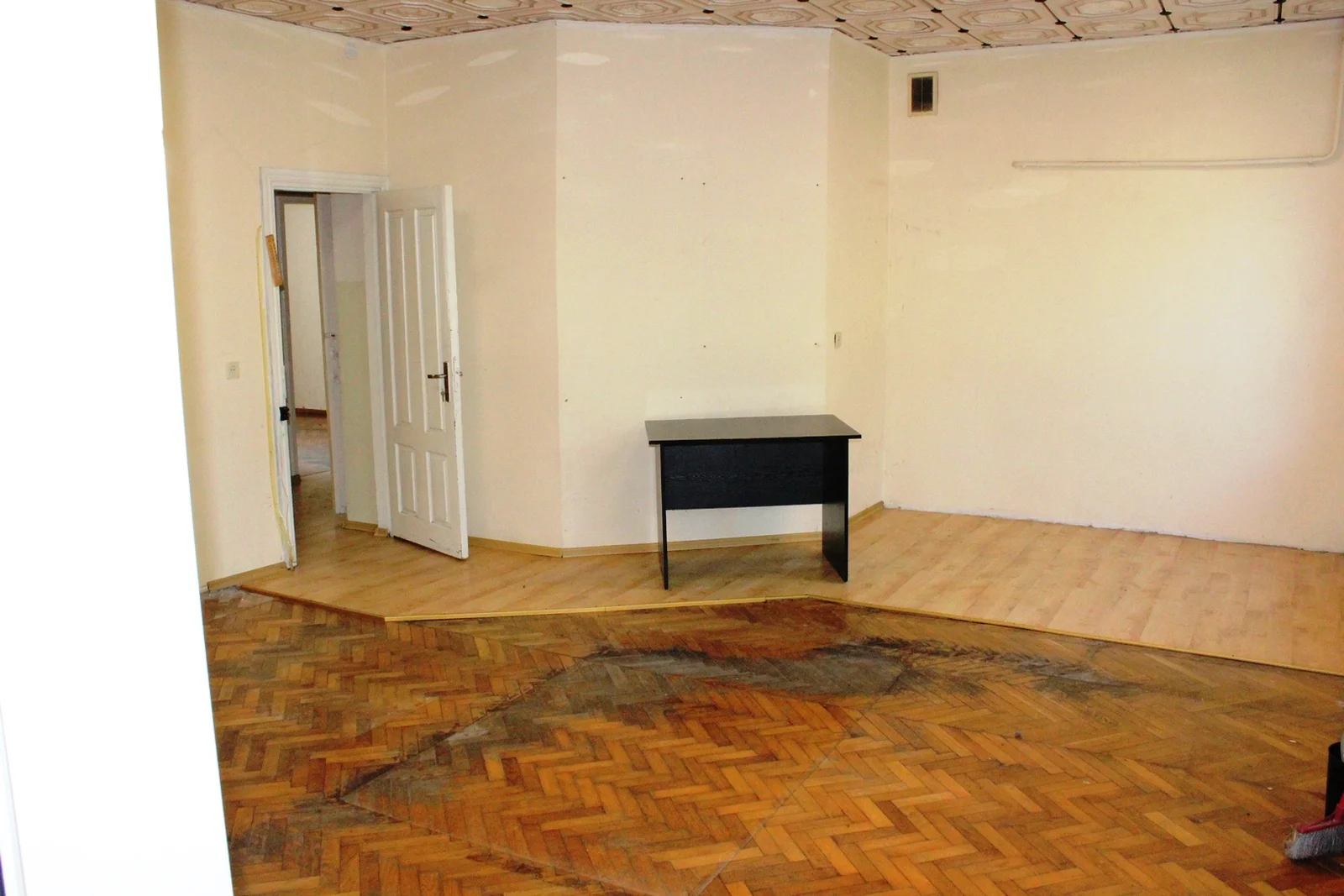 Parduodama Prekybos/paslaugų patalpos Panevėžyje Centre, S. Kerbedžio g. – nuotrauka 4