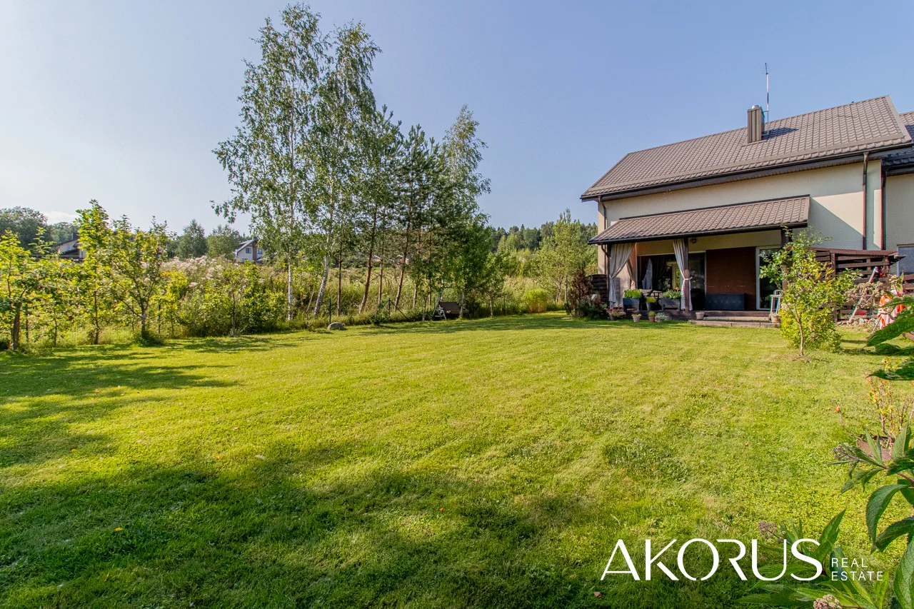 Residential House Vilniaus rajono sav., Mažoji Riešė, Lobių g. – image 4