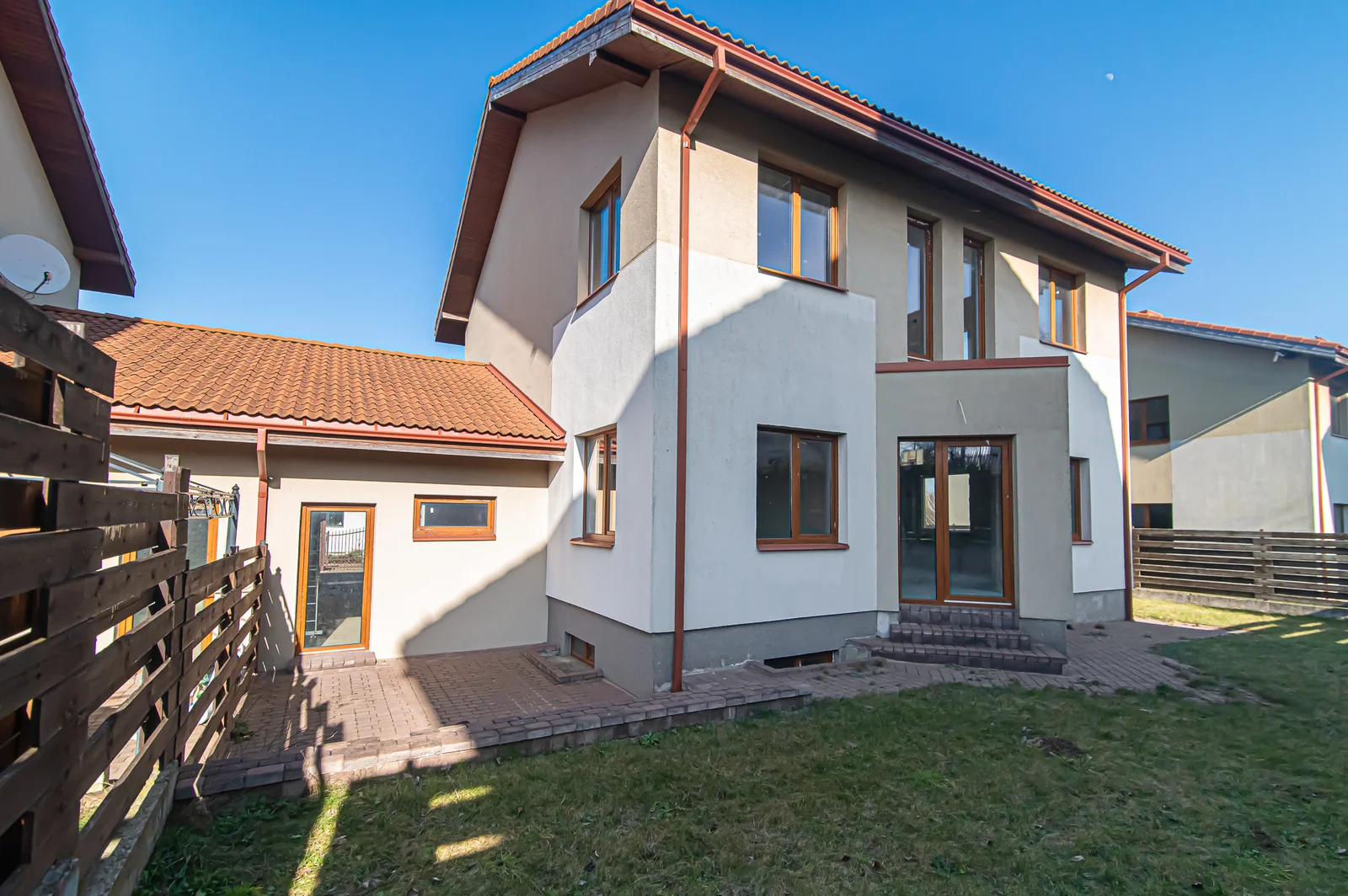 Kotedžas Vilniaus rajono sav., Vėliučionyse, Liepų al. – nuotrauka 3