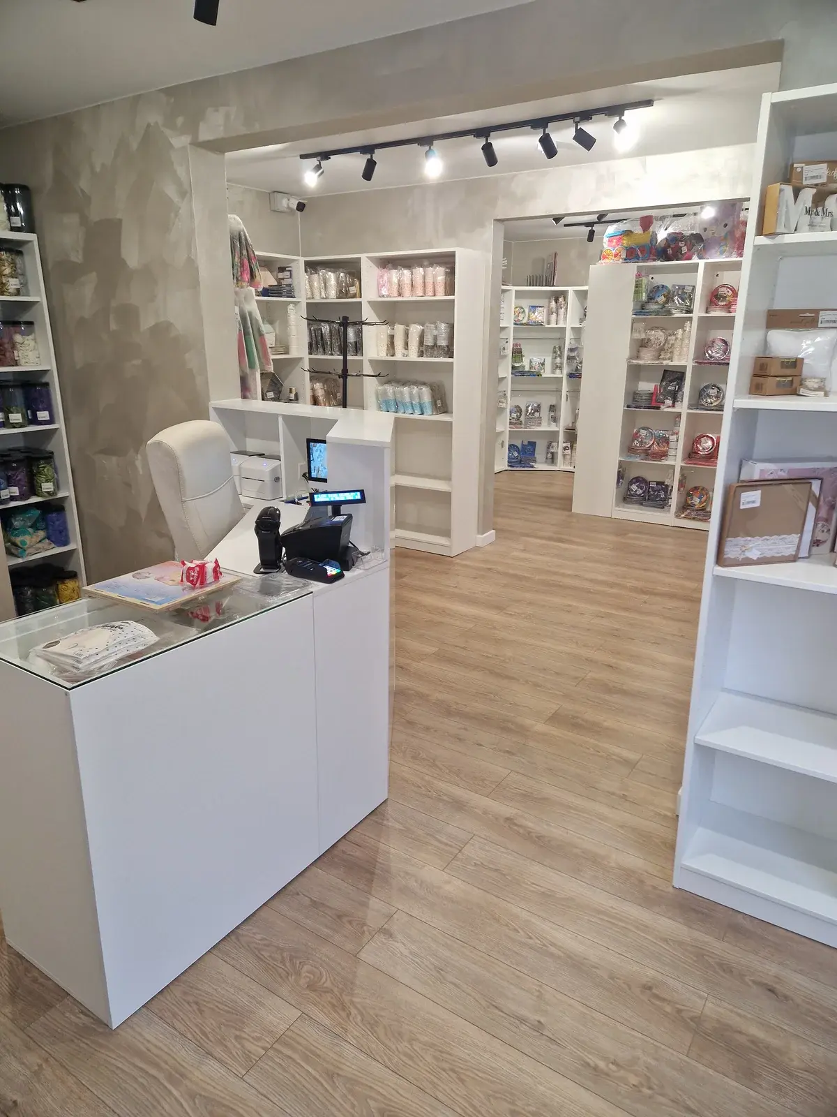 Parduodama Prekybos/paslaugų patalpos Klaipėdoje Laukininkuose, Laukininkų g. – nuotrauka 1