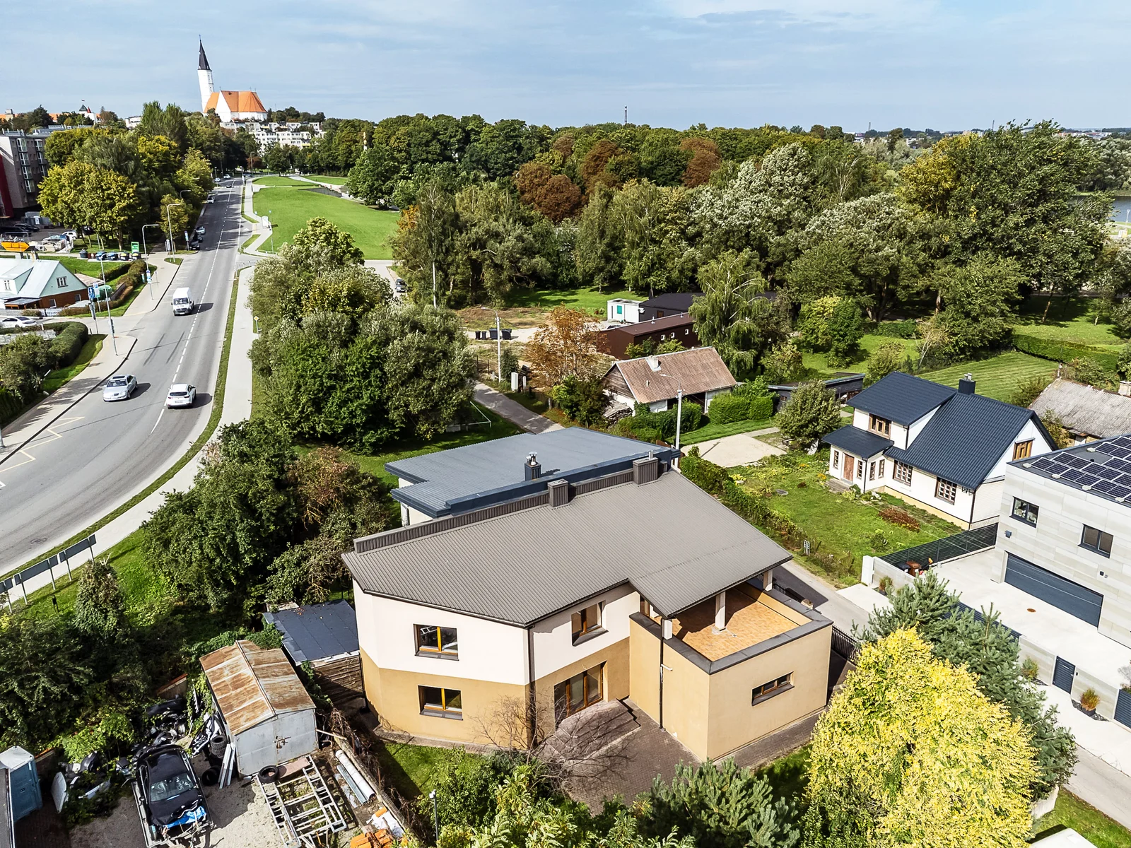 Gyvenamasis namas Šiauliuose Centre, Ežero g. – nuotrauka 3