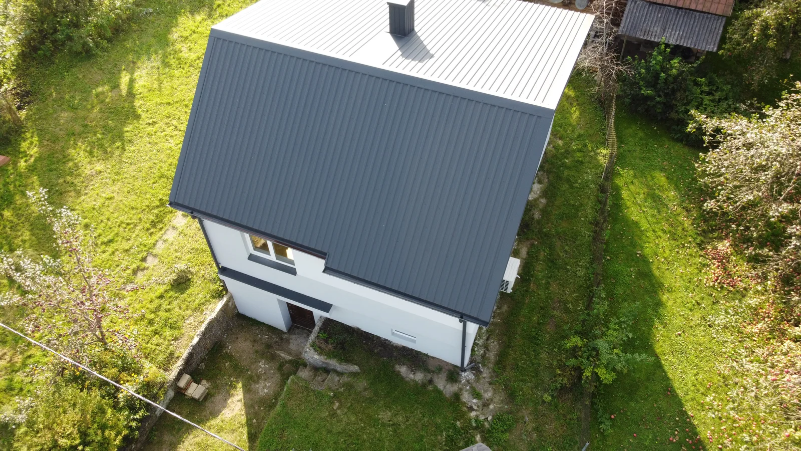 Sodo namas Alytaus r. sav., Muiželėnuose, Centrinė g. – nuotrauka 3