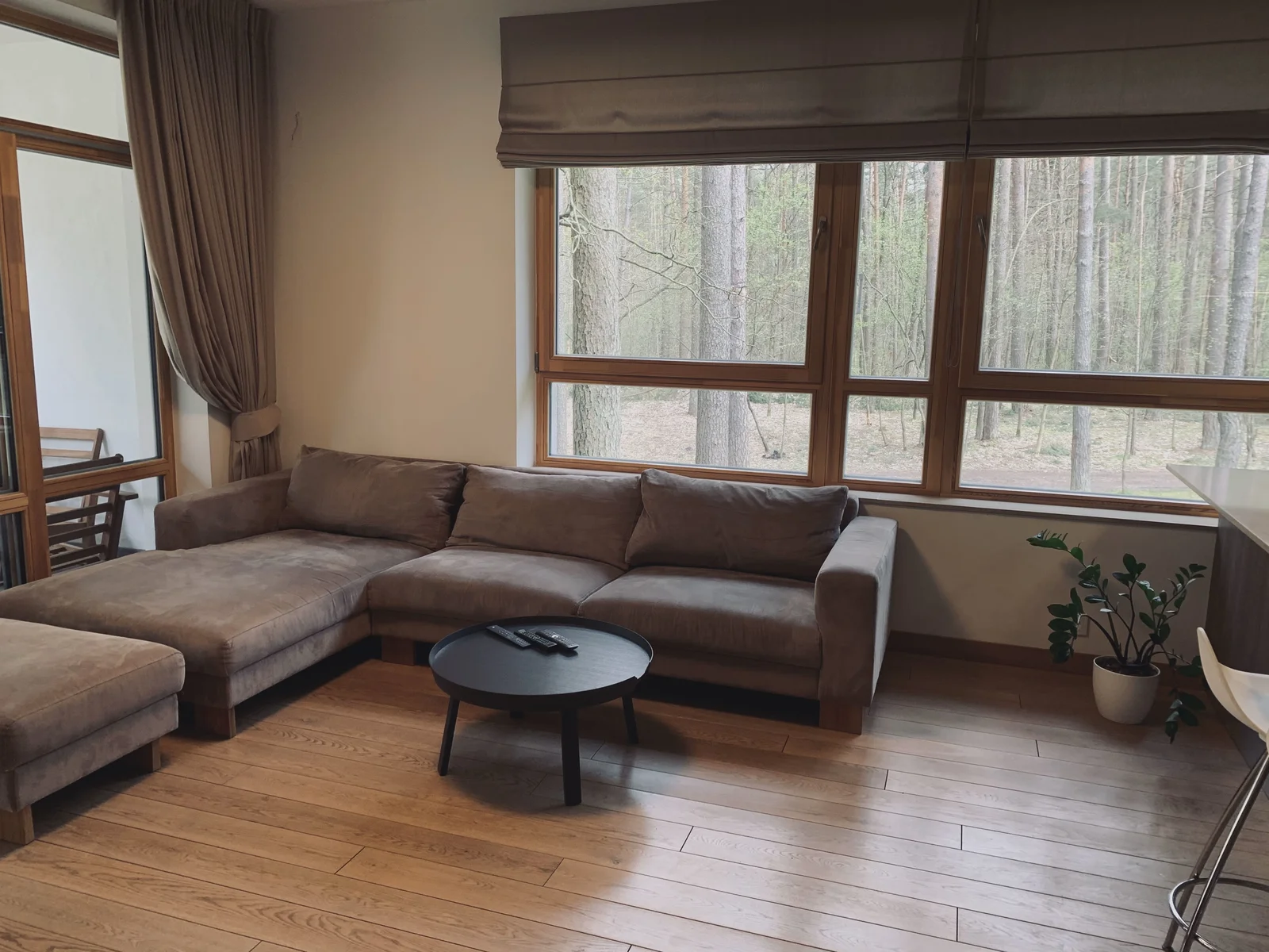 Elniakampio g., Valakampiai, Vilnius, 4 kamb. – nuotrauka 3