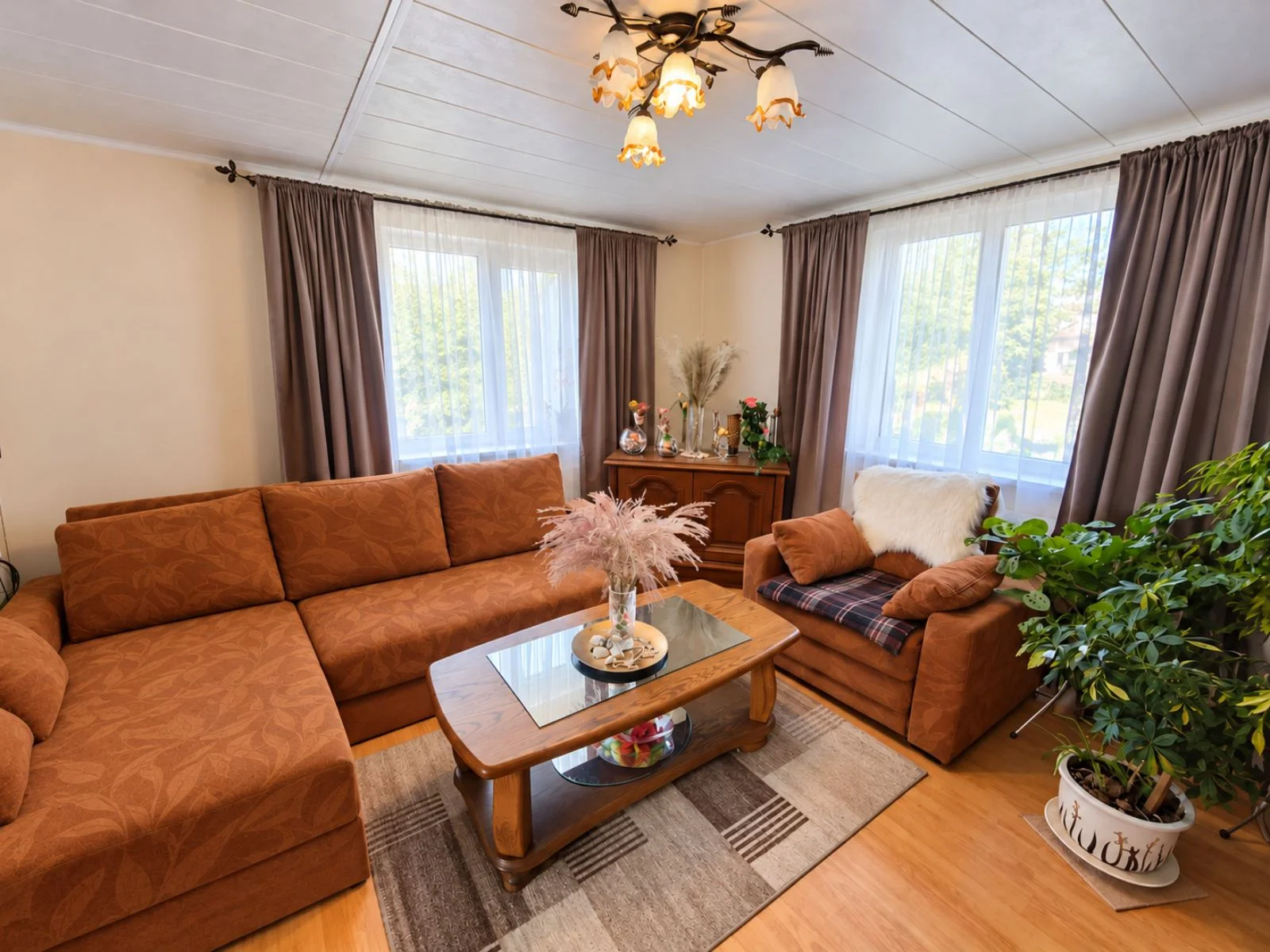 Gyvenamasis namas Utenos r. sav., Utenoje, J. Basanavičiaus g. – nuotrauka 5